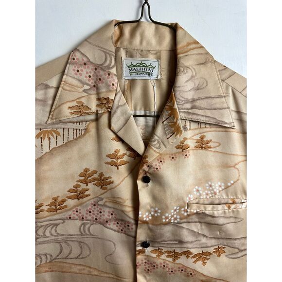 Malihini Button Up Men's Medium Short Sleeve‎ Hawaiian - Picture 2 of 8